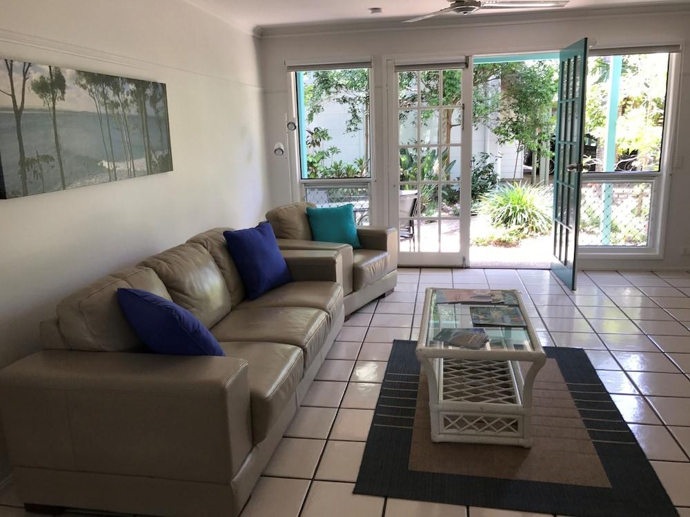 Coral Beach Noosa Resort Noosaville Exterior photo
