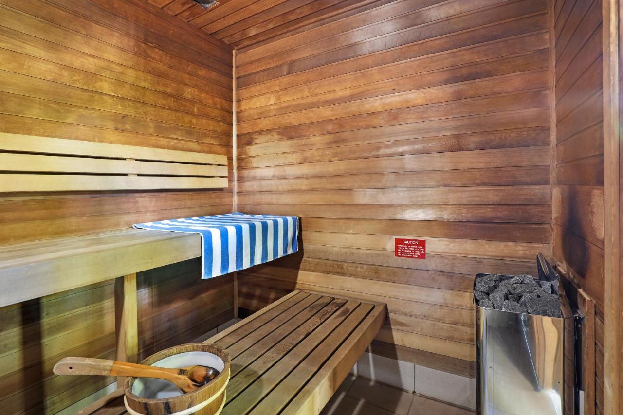 Coral Beach Noosa Resort Noosaville Exterior photo